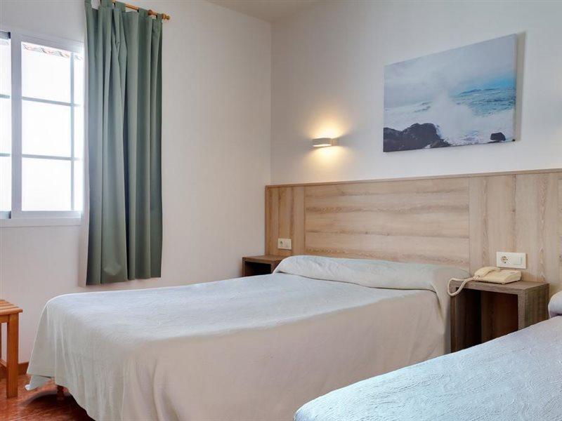 סן ויסנטה דו מאר Duerming San Vicente Hotel מראה חיצוני תמונה